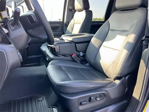 Used 2024 Chevrolet Silverado 2500 LTZ image 30