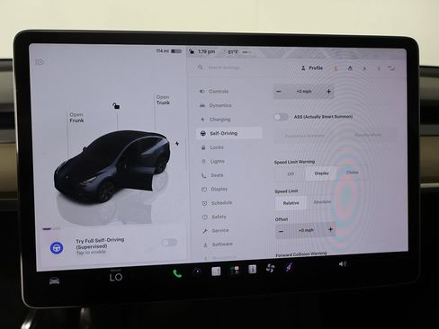 Used 2024 Tesla Model Y Long Range RWD image 55