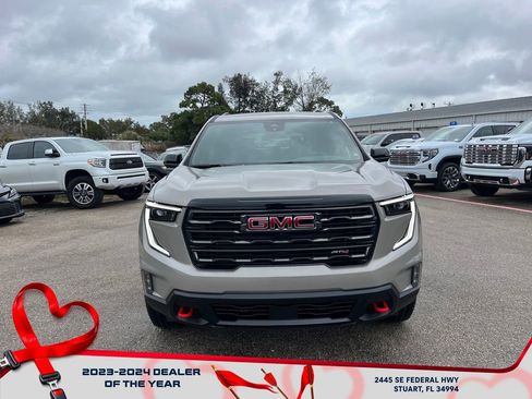 New 2026 GMC Acadia AT4 w/ Luxury Package image 3