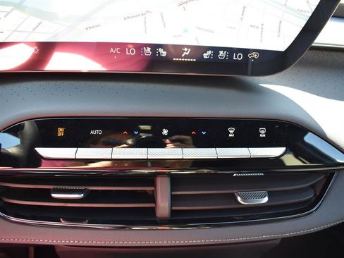 New 2026 Buick Enclave Avenir w/ Super Cruise Package image 18