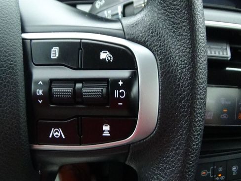 Used 2025 Kia K5 LXS FWD image 20