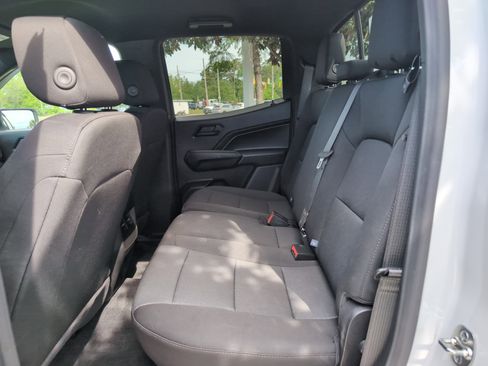 Used 2025 Chevrolet Colorado W/T w/ Advanced Trailering Package AWD/4WD image 30
