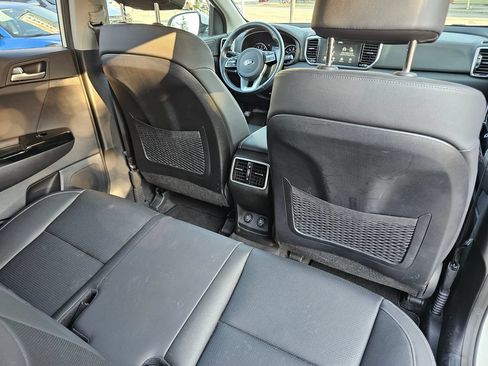 Used 2022 Kia Sportage EX AWD/4WD image 17