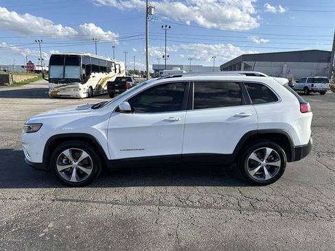 Used 2021 Jeep Cherokee Limited w/ Elite Package FWD image 9