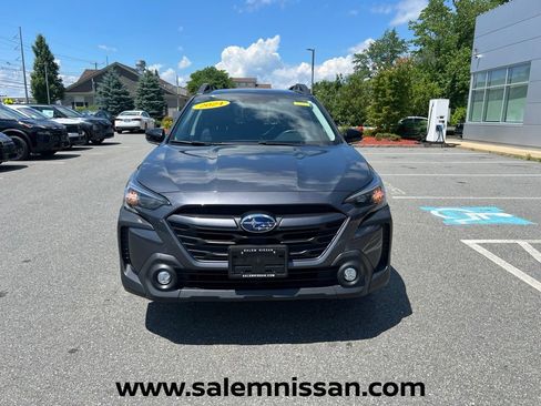 Used 2024 Subaru Outback Premium AWD/4WD image 2