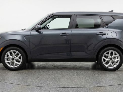 Used 2025 Kia Soul LX w/ LX Technology Package image 5