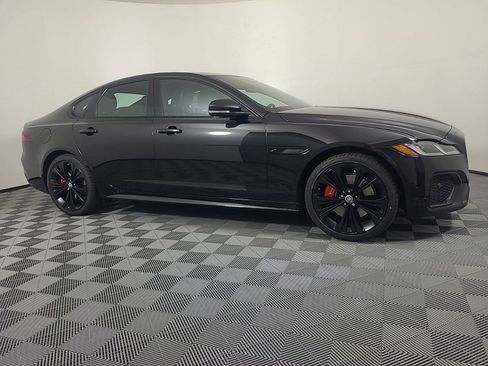 Used 2024 Jaguar XF R-Dynamic SE image 5