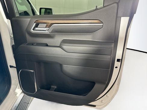 Used 2023 Chevrolet Silverado 1500 LT image 28