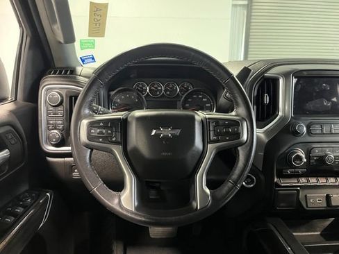 Used 2022 Chevrolet Silverado 1500 LT Trail Boss w/ LPO, Dark Essentials Package AWD/4WD image 21