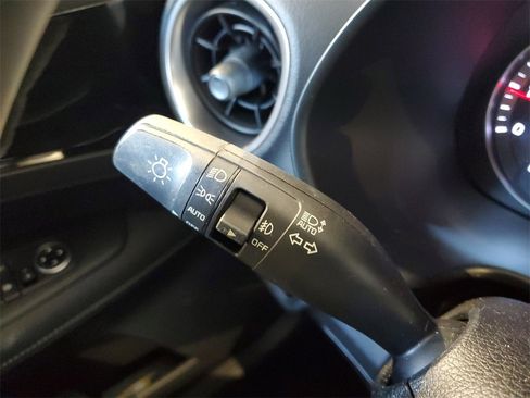 Certified 2023 Kia Forte GT-Line image 28