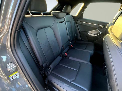 Used 2023 Audi Q3 2.0T Premium image 20