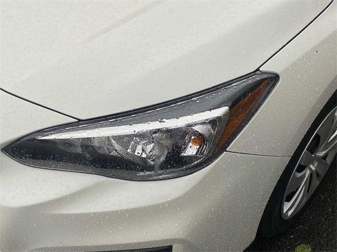 Used 2019 Subaru Impreza 2.0i w/ Eyesight image 5
