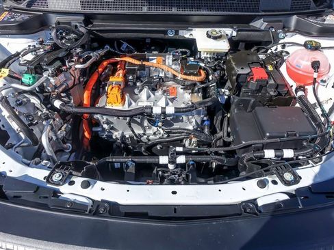 New 2026 Chevrolet Equinox EV LT image 9