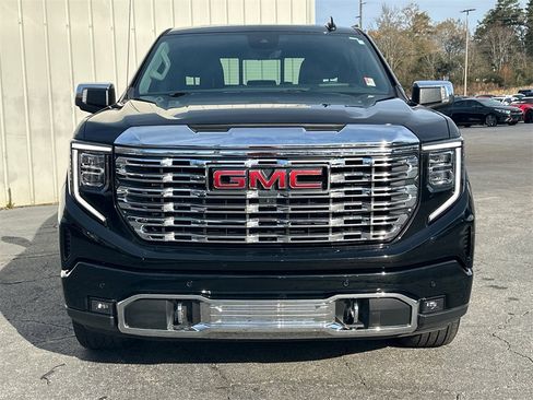 Used 2024 GMC Sierra 1500 Denali image 3