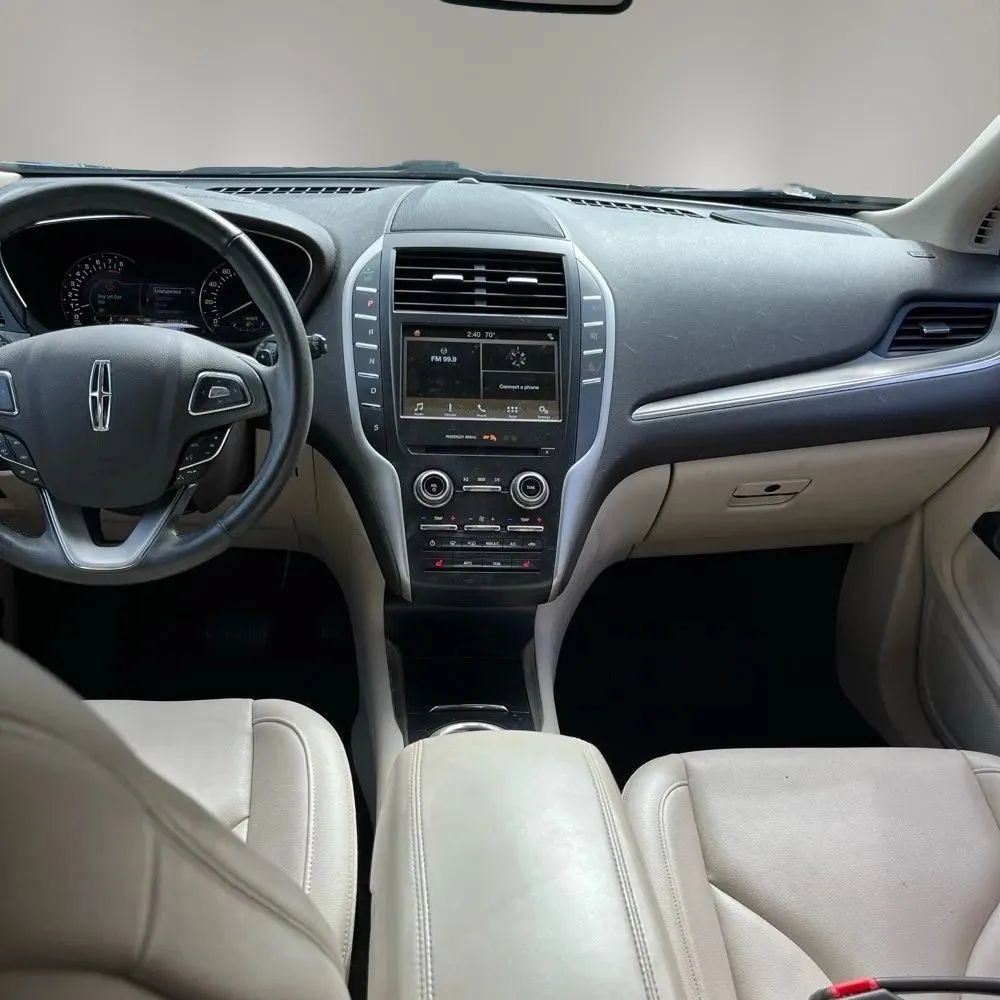 Used 2017 Lincoln MKC Premiere FWD image 12