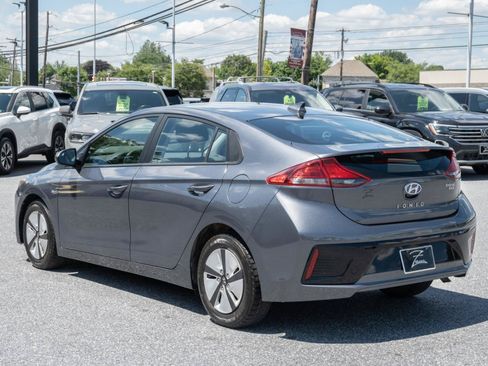 Used 2018 Hyundai Ioniq Blue FWD image 8
