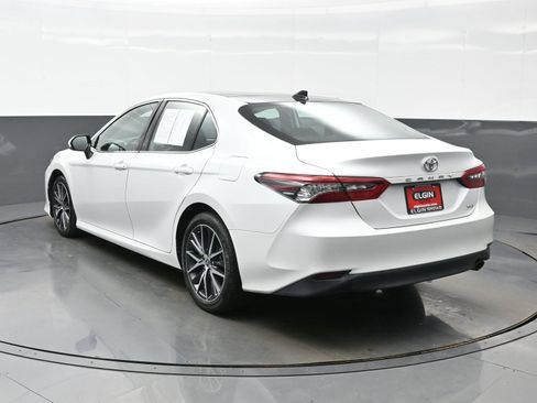 Used 2023 Toyota Camry XLE FWD image 4