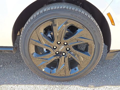 New 2026 Lincoln Navigator Black Label image 7