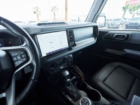 Used 2022 Ford Bronco Badlands image 35