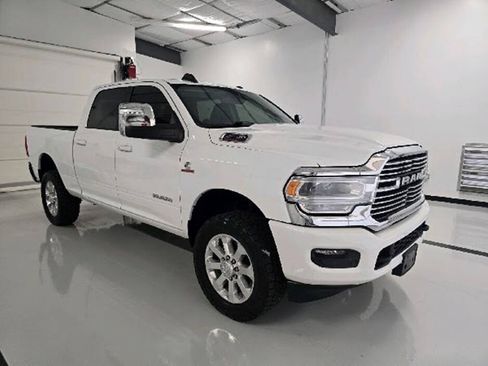 Used 2023 RAM 2500 Laramie AWD/4WD image 1