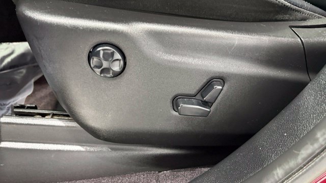 Used 2017 Jeep Grand Cherokee Limited AWD/4WD image 12