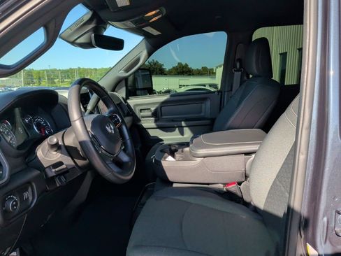 Used 2026 RAM 2500 Tradesman AWD/4WD image 6