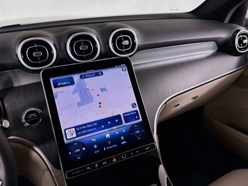 Certified 2025 Mercedes-Benz GLC 350e 4MATIC image 21