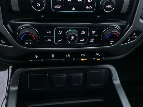 Used 2018 GMC Sierra 1500 SLT image 27