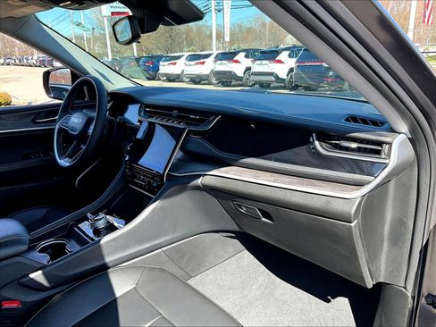 Used 2024 Jeep Grand Cherokee Limited 4xe image 14