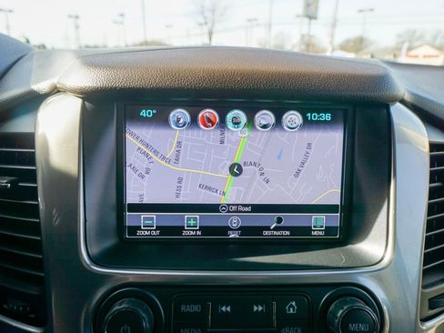 Used 2018 Chevrolet Tahoe LT w/ LT Signature Package image 29