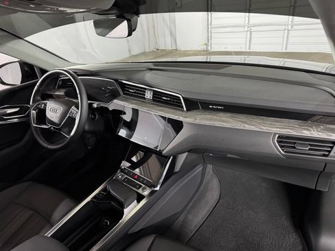 Used 2021 Audi e-tron Premium w/ Convenience Plus Package AWD/4WD image 50