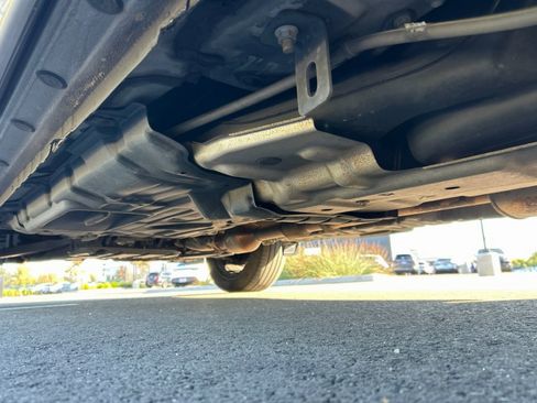 Used 2014 Toyota Highlander XLE image 32