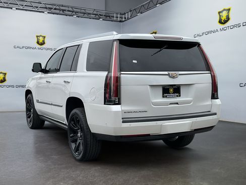 Used 2017 Cadillac Escalade Premium Luxury RWD image 7