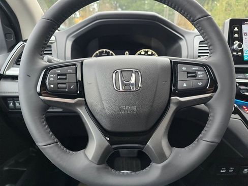 Certified 2026 Honda Odyssey Touring image 15