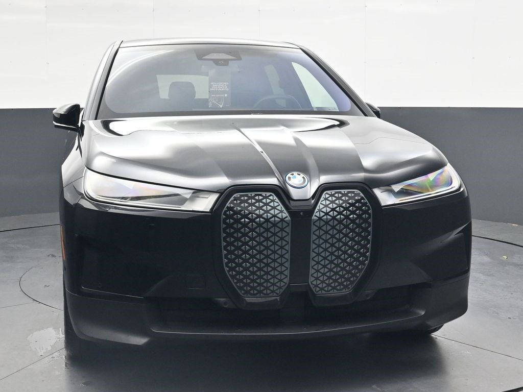 Used 2024 BMW iX xDrive50 w/ Convenience Package AWD/4WD image 9