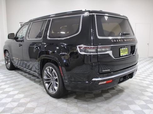 Used 2022 Jeep Grand Wagoneer Series III image 9