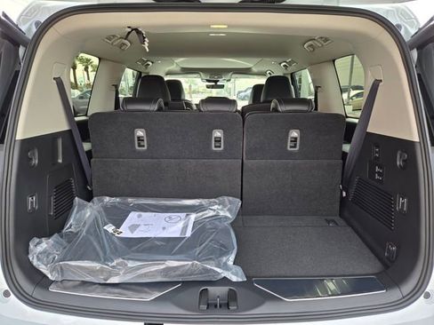 New 2026 INFINITI QX80 Luxe RWD image 19