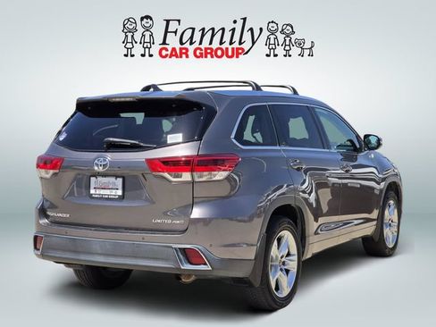 Used 2019 Toyota Highlander Limited AWD/4WD image 4