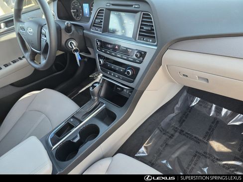 Used 2016 Hyundai Sonata SE image 30