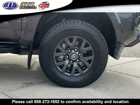 Used 2021 Toyota Tacoma SR5 image 9