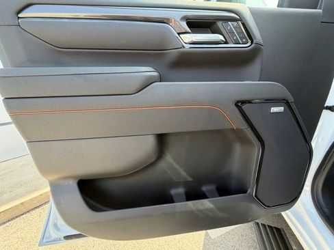 New 2026 GMC Sierra 2500 AT4 w/ AT4 Premium Plus Package AWD/4WD image 13