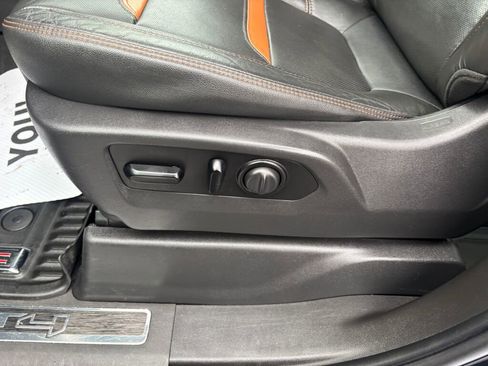 Used 2021 GMC Sierra 3500 AT4 w/ AT4 Premium Plus Package image 24