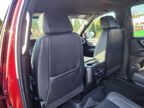 Used 2023 Chevrolet Tahoe RST w/ RST Performance Edition image 15