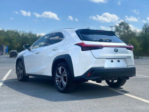 Used 2021 Lexus UX 250h w/ Premium Package AWD/4WD image 4