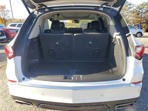 Used 2023 Acura MDX SH-AWD w/ Technology Package image 8