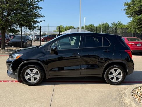 Used 2020 Chevrolet Trax LS w/ Tint and Cruise Package FWD image 2