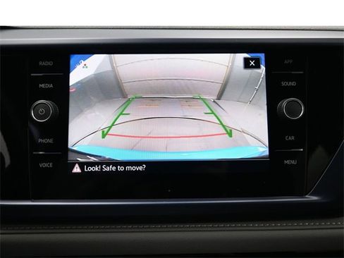 Used 2024 Volkswagen Taos SE image 20