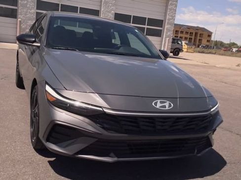 Used 2026 Hyundai Elantra Sport FWD image 4