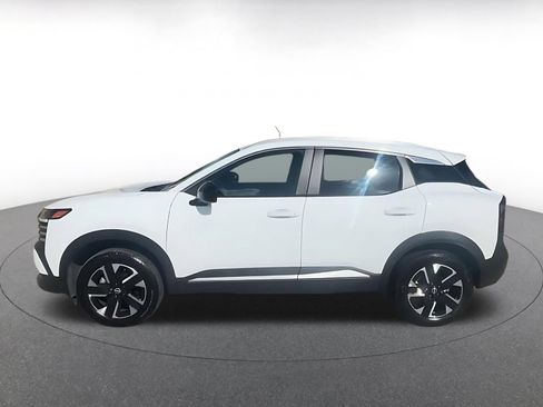 Used 2026 Nissan Kicks SV w/ Cold Weather Package AWD/4WD image 12