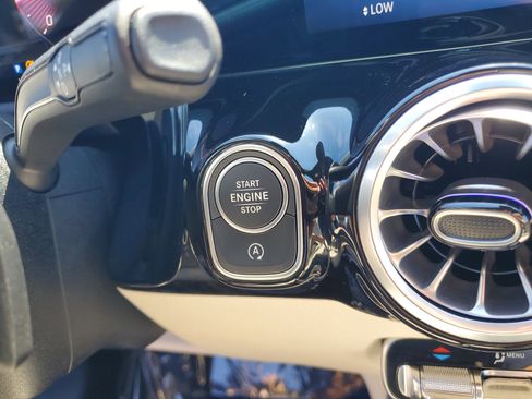 Certified 2025 Mercedes-Benz GLA 250 GLA 250 image 35